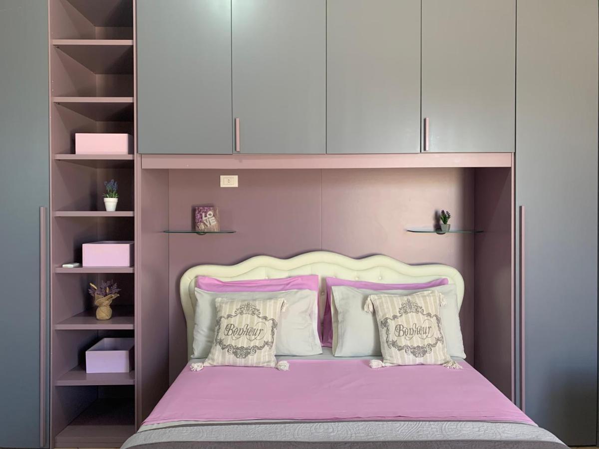 Monolocali White Angel Apartments 切萨雷奥港 外观 照片