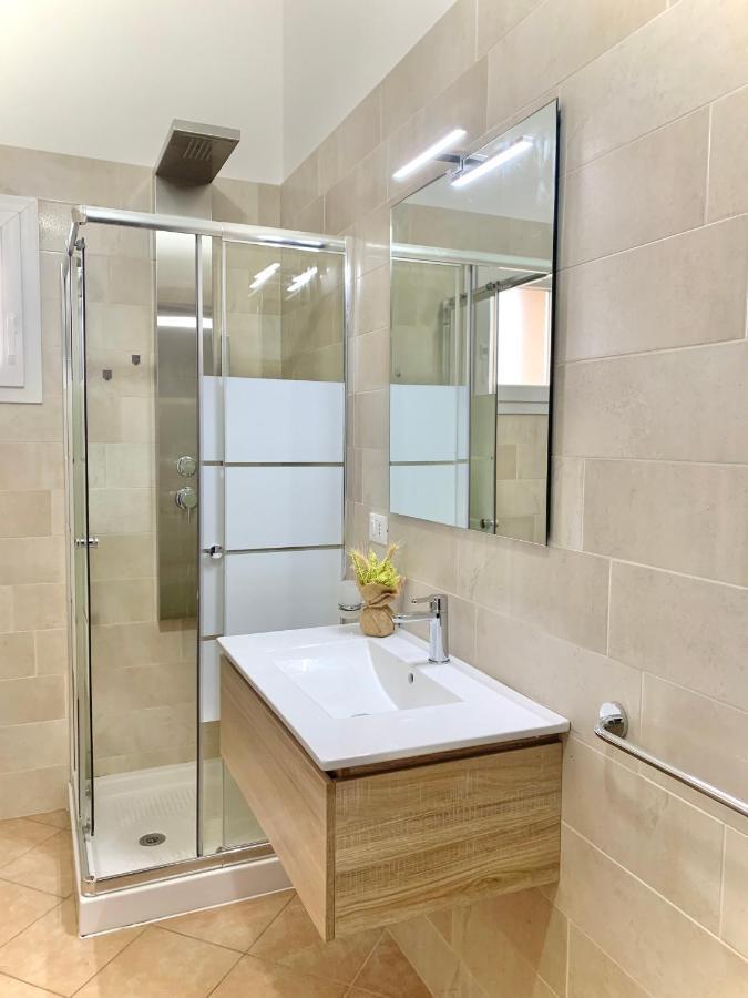 Monolocali White Angel Apartments 切萨雷奥港 外观 照片